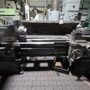 Tokarka uniwersalna Huichon-5 długość toczenia 1500mm
